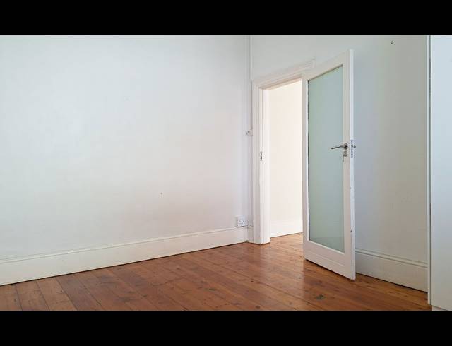 2 bed property to rent in WOODSTOCK